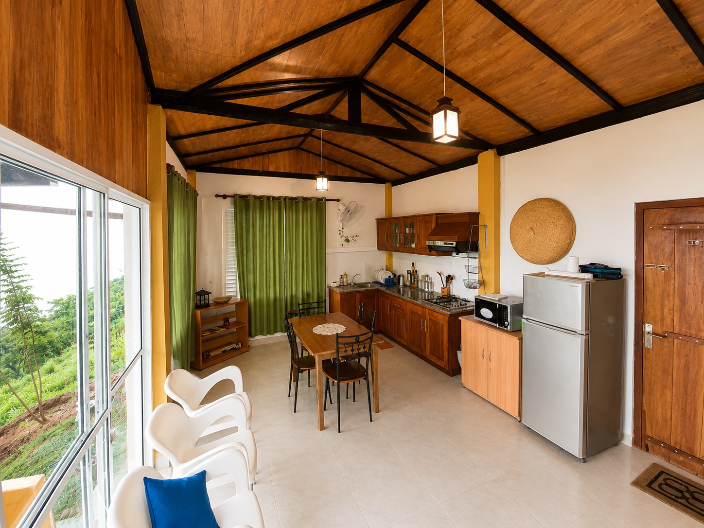 Kitchen and dining area